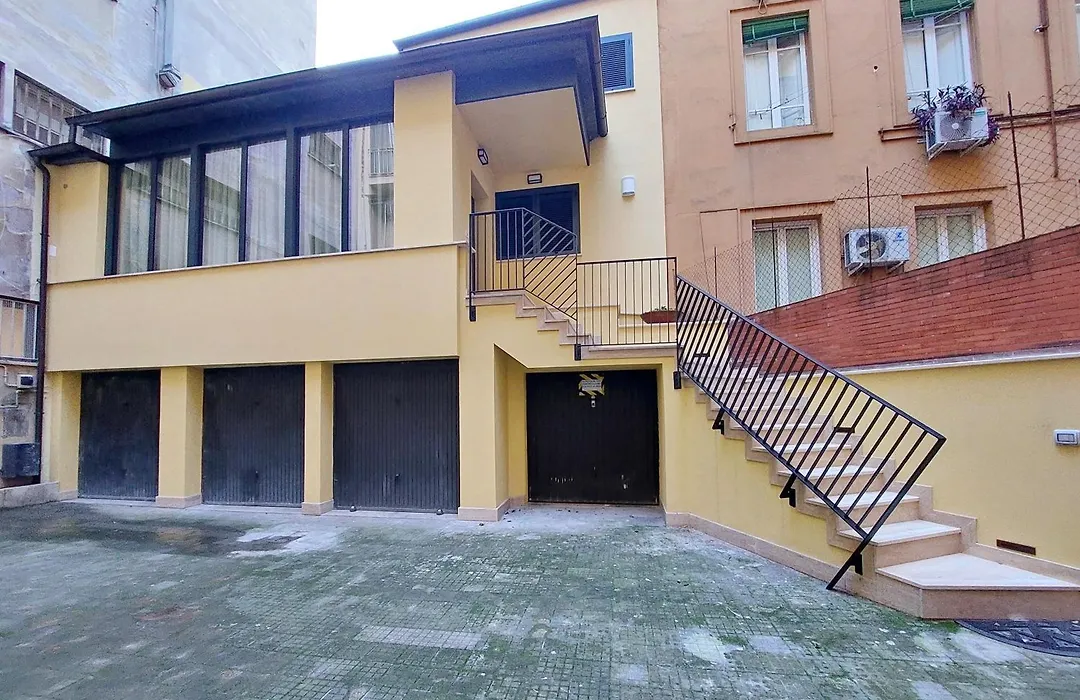 Ych-Casa Indipendente In Zona Prati-1
